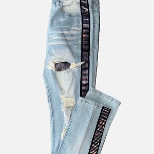 DNA jeans … looks good in pictures !